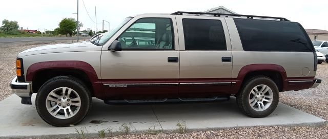 98 GMC SUBURBAN SLT 4X4 (22).jpg